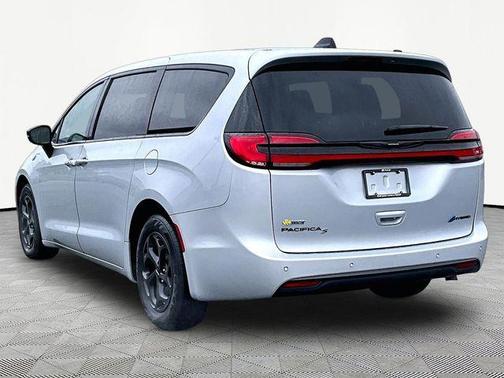 2023 Chrysler Pacifica Hybrid Limited