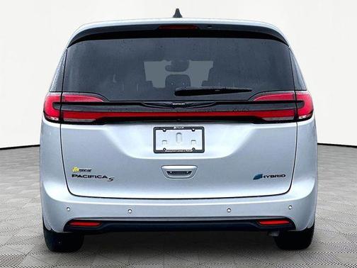 2023 Chrysler Pacifica Hybrid Limited
