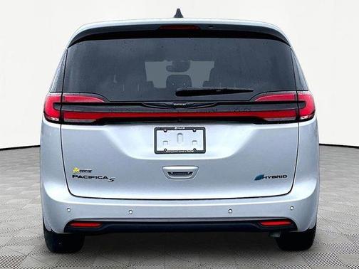 2023 Chrysler Pacifica Hybrid Limited
