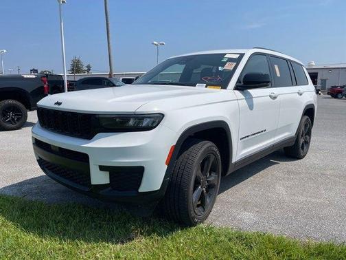 2023 Jeep Grand Cherokee L Laredo