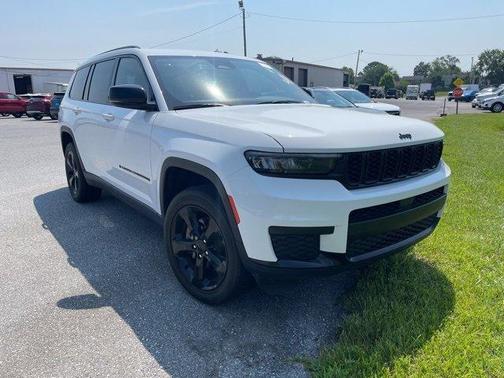 2023 Jeep Grand Cherokee L Laredo