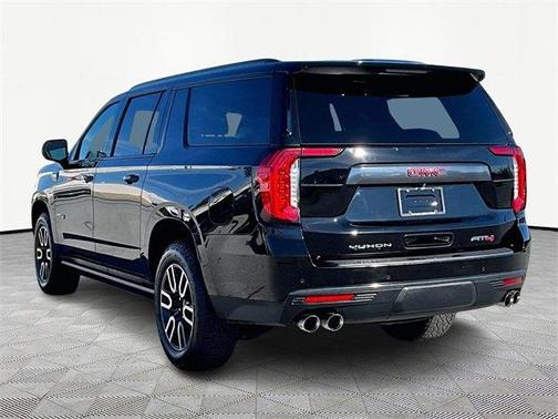 2022 GMC Yukon XL AT4