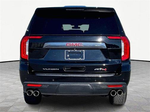 2022 GMC Yukon XL AT4