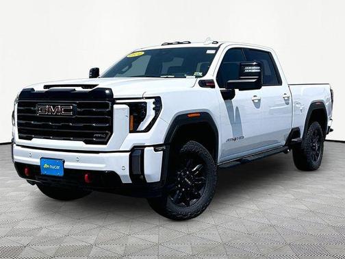 White 2024 GMC Sierra 2500 AT4