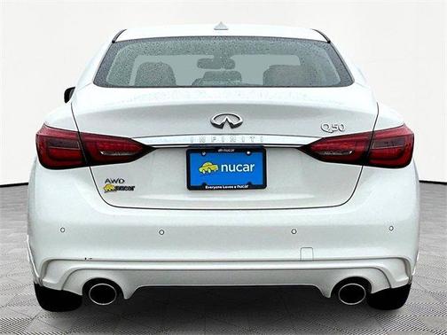 2023 INFINITI Q50 LUXE