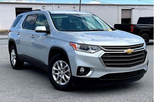 2021 Chevrolet Traverse LT Cloth