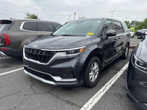 2022 Kia Carnival LXS