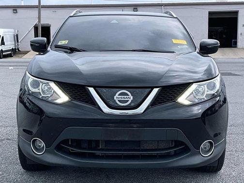 Magnetic Black 2019 Nissan Rogue Sport SV