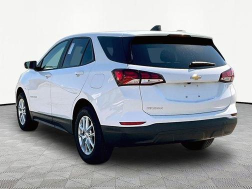 White 2024 Chevrolet Equinox LS