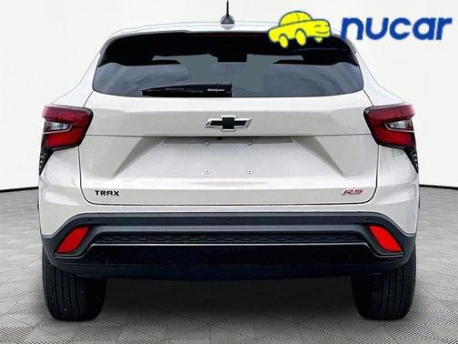 Tan 2026 Chevrolet Trax 1RS
