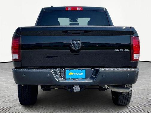 Diamond Black 2022 RAM 1500 Classic SLT