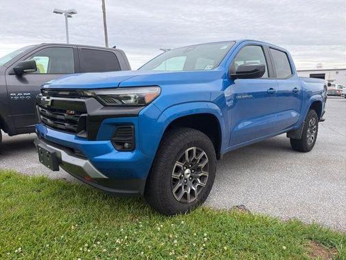Blue 2023 Chevrolet Colorado Z71
