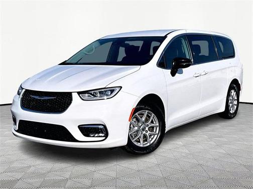 2024 Chrysler Pacifica Touring-L