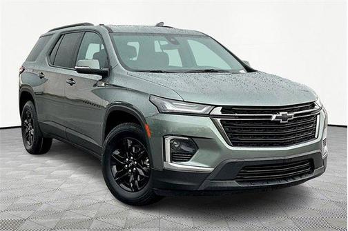 2022 Chevrolet Traverse LT Cloth