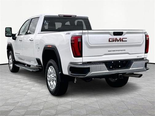 2024 GMC Sierra 2500 SLT