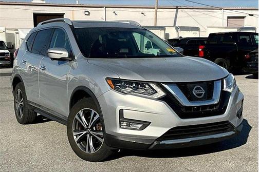 2017 Nissan Rogue SL