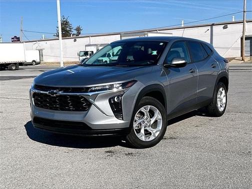 2024 Chevrolet Trax LS