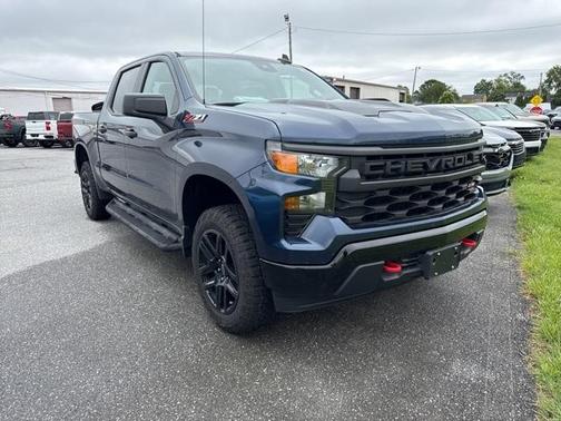 2022 Chevrolet Silverado 1500 Custom Trail Boss