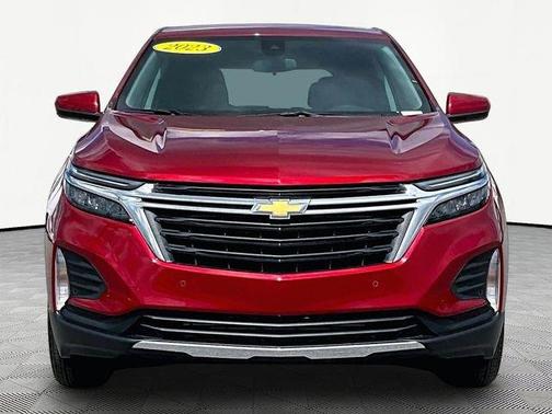 Radiant Red 2023 Chevrolet Equinox 1LT