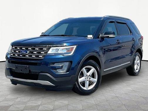 Blue 2017 Ford Explorer XLT