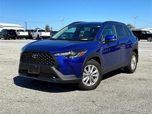 2024 Toyota Corolla Cross LE