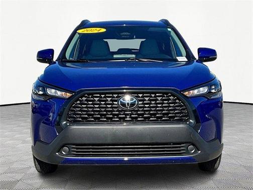 2024 Toyota Corolla Cross LE
