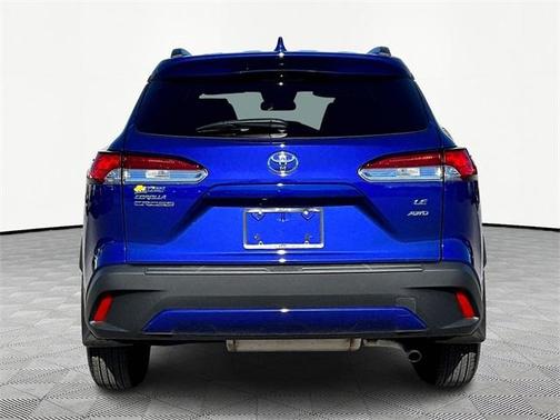 2024 Toyota Corolla Cross LE