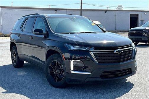 2022 Chevrolet Traverse LT Leather