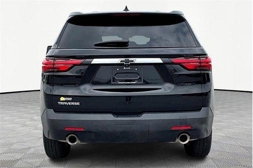 2022 Chevrolet Traverse LS