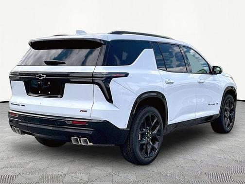 White 2026 Chevrolet Traverse RS
