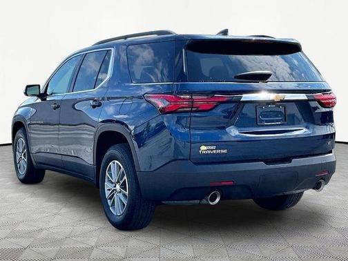 Blue 2023 Chevrolet Traverse LT Cloth