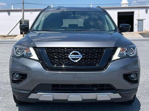 Gun Metallic 2019 Nissan Pathfinder SV