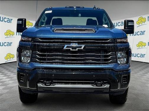2025 Chevrolet Silverado 2500 Custom