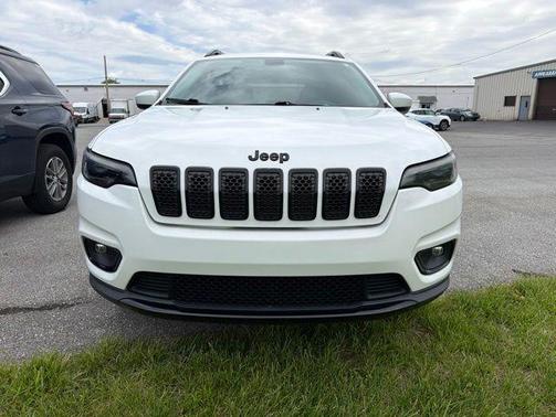 White 2020 Jeep Cherokee Latitude Plus
