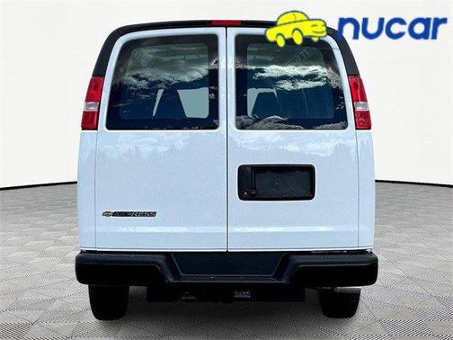 2025 Chevrolet Express 2500 Work Van