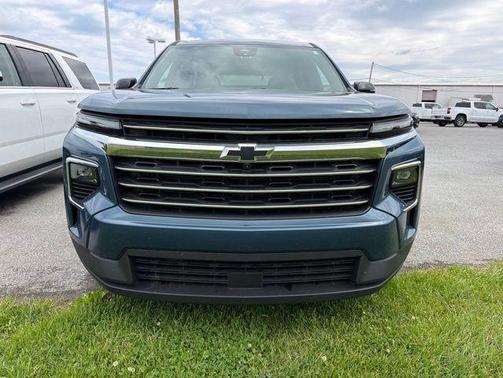 Blue 2025 Chevrolet Traverse LT