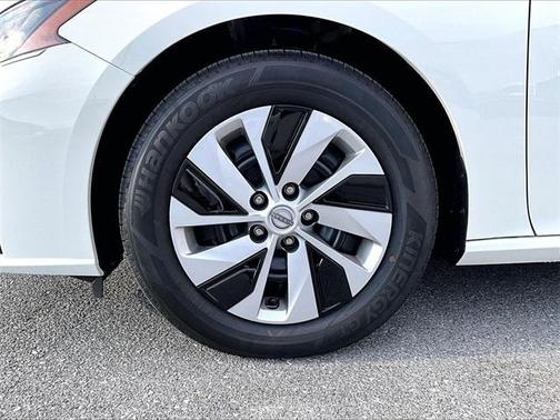 2025 Nissan Altima S