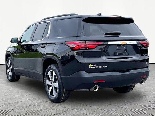 Black 2023 Chevrolet Traverse LT Leather