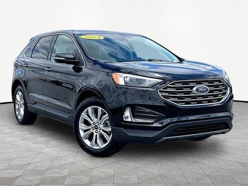 Black 2024 Ford Edge Titanium