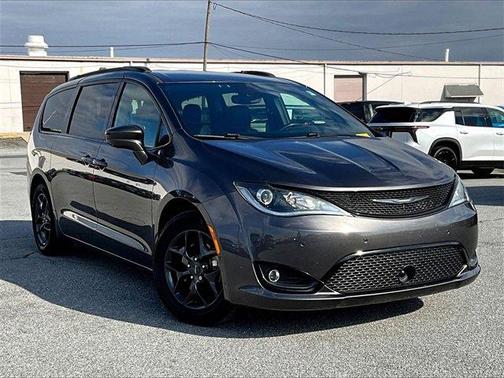 2020 Chrysler Pacifica Touring-L Plus