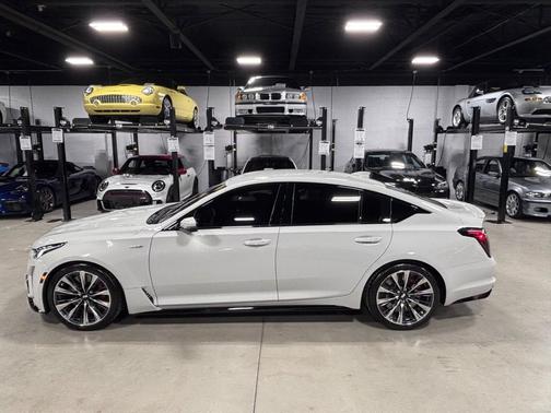 2022 Cadillac CT5-V V-Series Blackwing