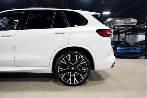 2022 BMW X5 M Base