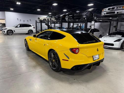 2012 Ferrari FF 2DR HB