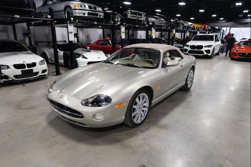 2006 Jaguar XK8 