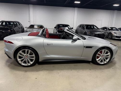 2015 Jaguar F-TYPE V8 S