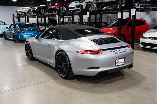 2015 Porsche 911 Carrera GTS