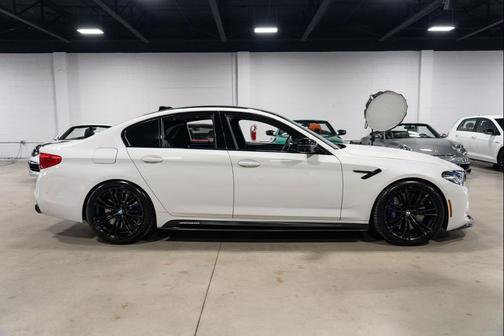 Alpine White 2019 BMW M5 Competition