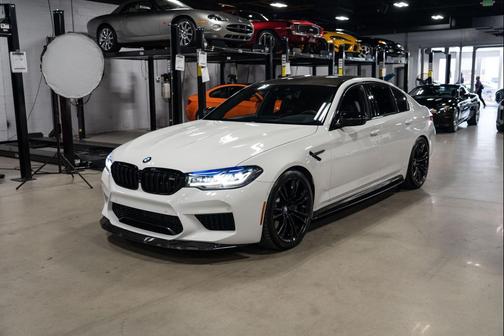 Alpine White 2019 BMW M5 Competition