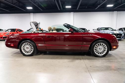 2004 Ford Thunderbird Deluxe