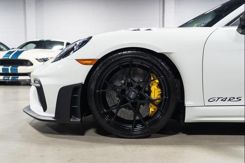 2023 Porsche 718 Cayman GT4 RS